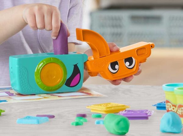 Play-Doh Camera Starter Set - Pretend Camera & Film