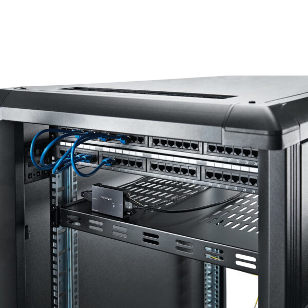 StarTech.com HDMI over CAT5e HDBaseT Extender - Power over Cable - Ultra HD 4K - TAA