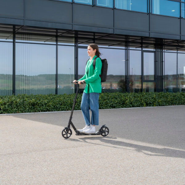 Hama 00227052 laptop case 41.1 cm (16.2") Backpack Black