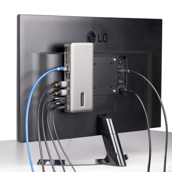 StarTech.com Triple-Monitor USB4 Docking Station, 4K 60Hz HDMI or DisplayPort, 100W Laptop Charging, 2.5GbE, USB-C Multi-Monitor Dock, Driverless