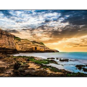 Samsung QE85T Digital signage flat panel 2.16 m (85") LCD 300 cd/m² 4K Ultra HD Black Built-in processor Tizen 4.0 16/7