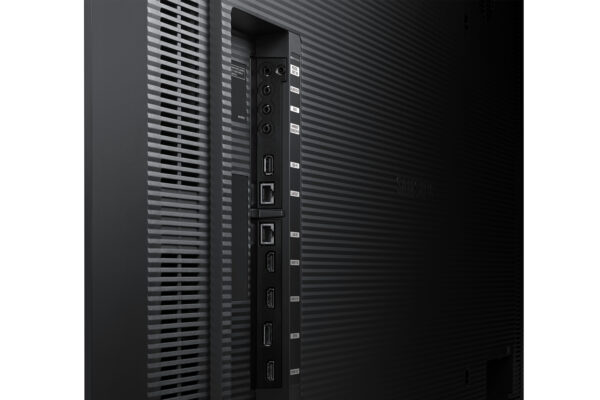 Samsung OM46B Digital signage flat panel 116.8 cm (46") LCD Wi-Fi 4000 cd/m² Full HD Black Tizen 5.0 24/7