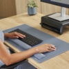 Fellowes Wrist Rest Breyta Palm Rest with Antibacterial Protection Fellowes Wrist Rest Breyta Palm Rest with Antibacterial Protection