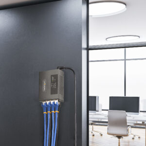 StarTech.com 4-Port Multi-Gigabit PoE++ Injector, 5/2.5/1G Ethernet