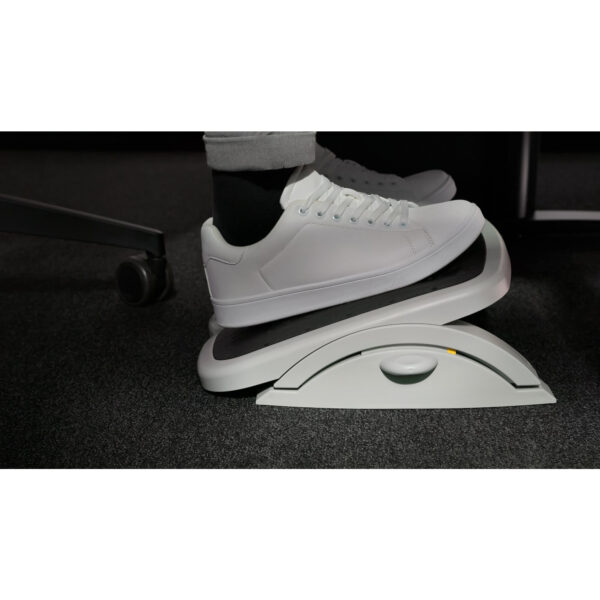 FOOTREST TILT/HEIGHT ADJUSTABLE REST