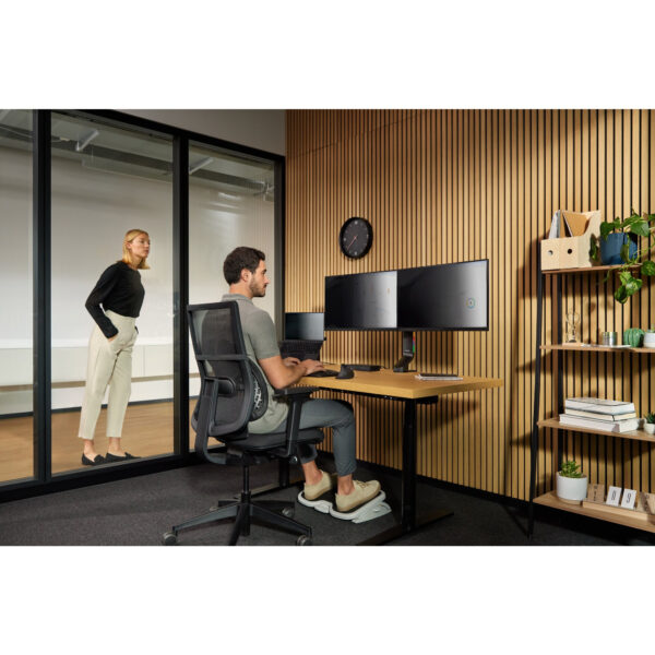 FOOTREST TILT/HEIGHT ADJUSTABLE REST