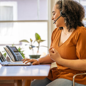 HP Poly Voyager 4320 Microsoft Teams Certified USB-A Headset +BT700 POLY VOY 4320-M USB-A HEADSET+BT700