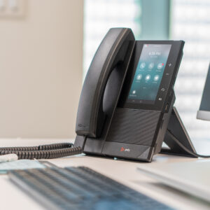 HP Poly CCX 500 Business Media Phone with Open SIP and PoE-enabled HP Poly CCX 500 Business Media Phone with Open SIP and PoE-enabled