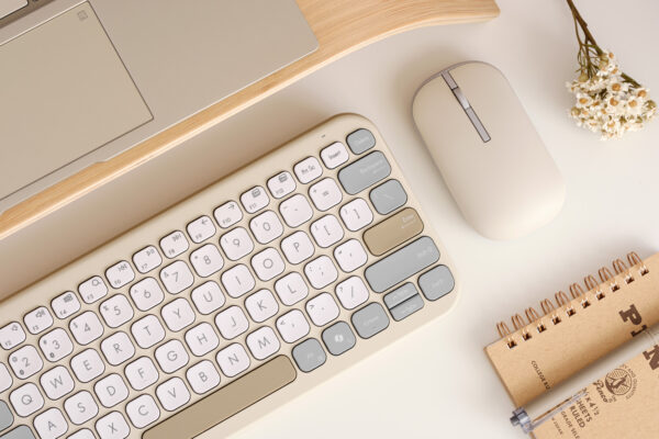 ASUS Marshmallow KW100 keyboard Home Bluetooth Beige ASUS Marshmallow KW100 keyboard Home Bluetooth Beige