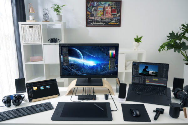 ASUS Triple 4K Thunderbolt 4 Dock DC500 Wired Black ASUS Triple 4K Thunderbolt 4 Dock DC500 Wired Black