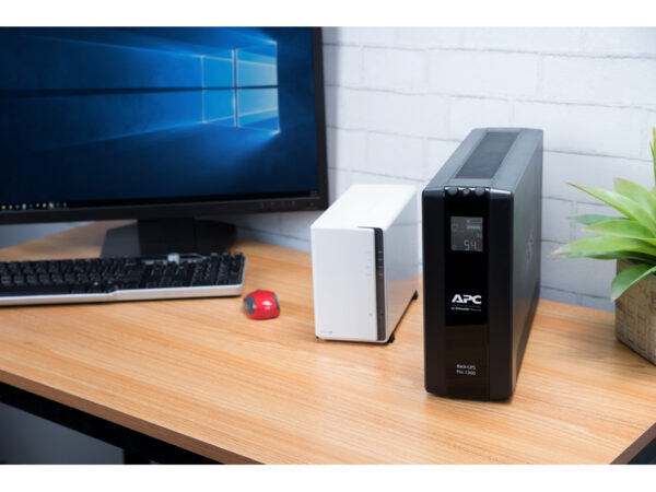 APC Back-UPS Pro, 1300VA/780W, Tower, 230V, 8x IEC C13 outlets, AVR, APC Back-UPS Pro, 1300VA/780W, Tower, 230V, 8x IEC C13 outlets, AVR, LCD, User Replaceable Battery