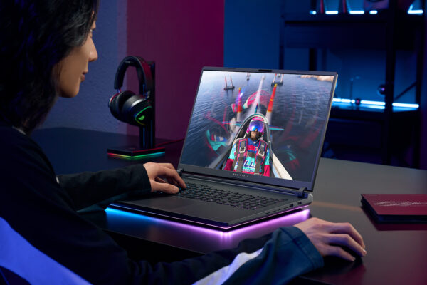 ASUS ROG Strix G18 G815LR-S9002W Intel Core Ultra 9 275HX Laptop 45.7 ASUS ROG Strix G18 G815LR-S9002W Intel Core Ultra 9 275HX Laptop 45.7