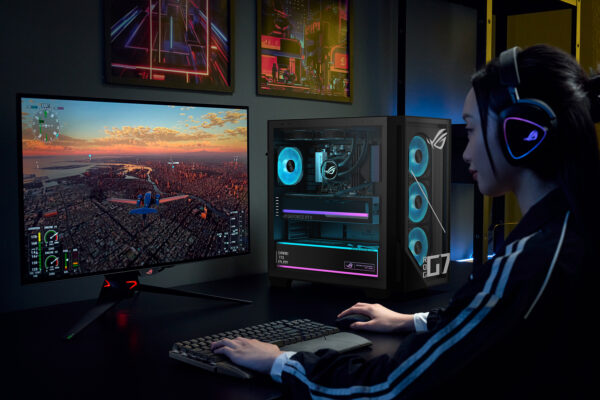 ASUS ROG G700 GM700TZ-R9950X012W AMD Ryzen™ 9 9950X3D 64 GB