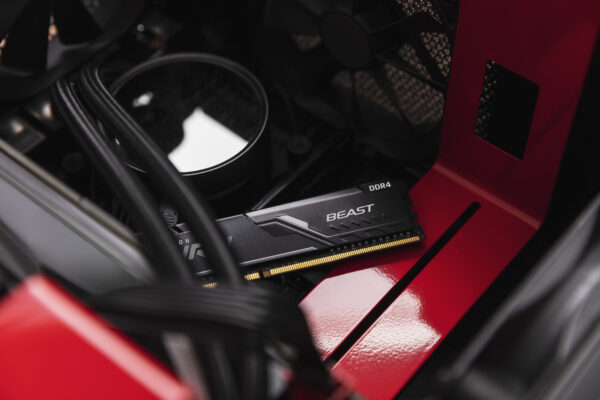 Kingston Fury Beast 32GB, DDR4, 3200MHz (PC4-25600), CL16, XMP, DIMM Memory