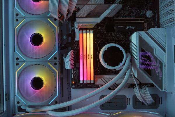 Kingston Fury Renegade RGB 32GB, DDR5, 6400MHz, CL32, 1.4V, ECC, XMP 3.0, PMIC, DIMM Memory, White