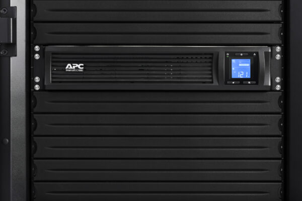 APC Smart-UPS C, Line Interactive, 1000VA, Rackmount 2U, 230V, 4x IEC