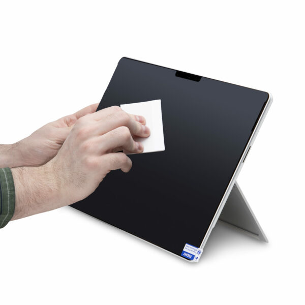 StarTech.com 4-Way 12.3in Surface Pro 4/5/6/7/7+ Privacy Screen