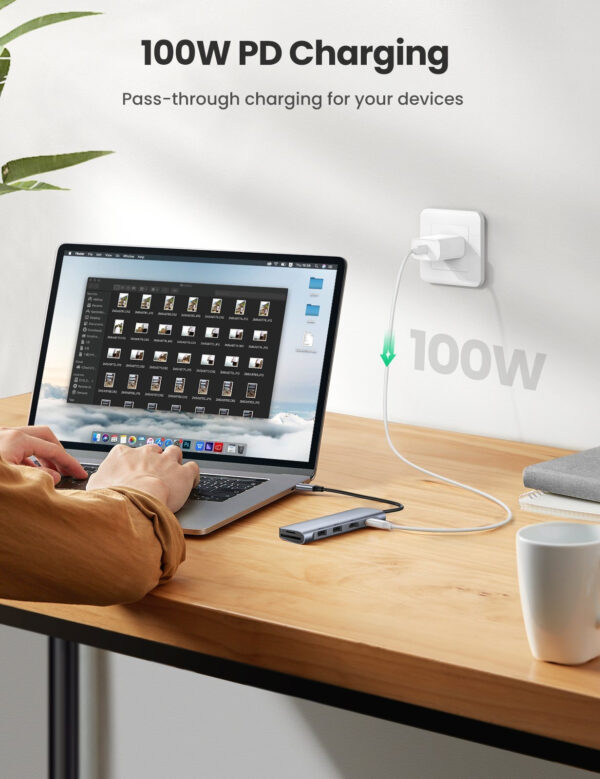 Ugreen 6-in-1 USB C PD USB 3.2 Gen 1 (3.1 Gen 1) Type-C Silver Ugreen 6-in-1 USB C PD USB 3.2 Gen 1 (3.1 Gen 1) Type-C Silver