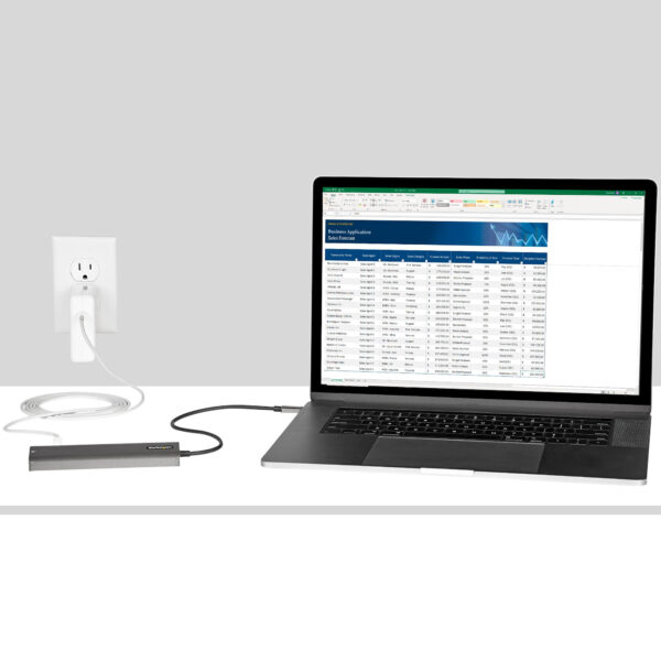 StarTech.com USB-C Multiport Adapter Hub, USB-C to 4K 60Hz HDMI,