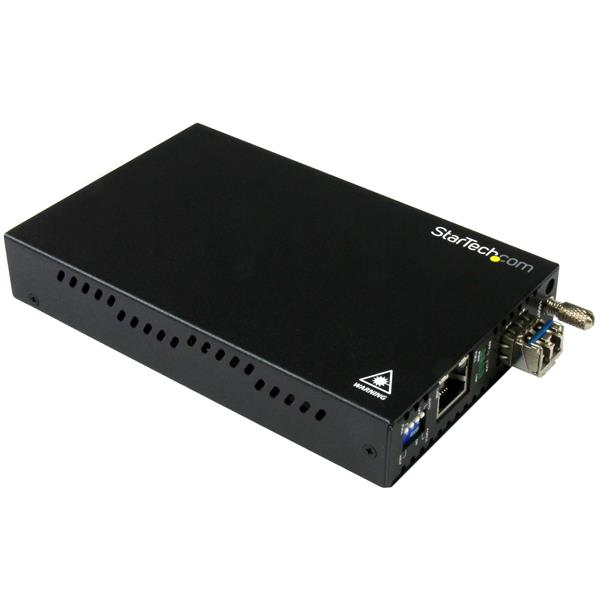 StarTech.com Gigabit Ethernet Copper-to-Fiber Media Converter - SM LC StarTech.com Gigabit Ethernet Copper-to-Fiber Media Converter - SM LC