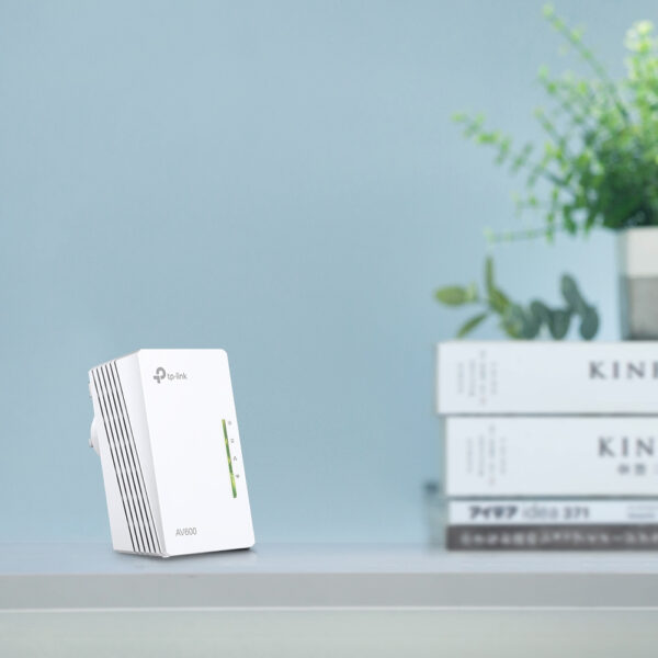 TP-Link Powerline 600 Wi-Fi Powerline Extender TP-Link Powerline 600 Wi-Fi Powerline Extender