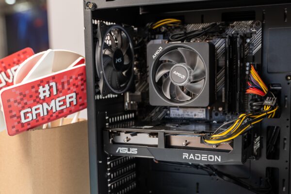 RADEON AI PRO R9700 CREATOR 32GB